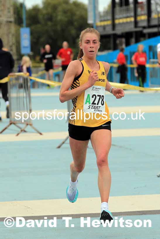 Senior womens 4 Stage Relay, 2022 Northern Road Relays, SportsCity, Manchester. Photo: David T. Hewitson/Sports for All Pics